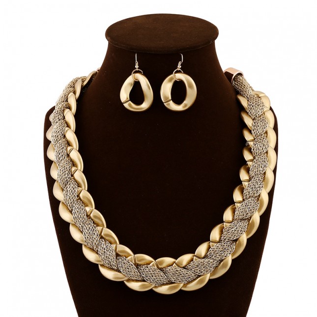 Layered Gold Jewelry Set necklace050