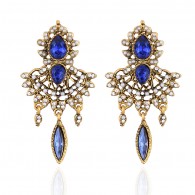 Blue Rhinestones Chandelier Earrings e018
