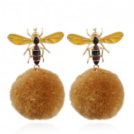 Cute Mini Gold Bee Drop Earrings e099