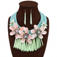 Green Flower Beads Necklace Earrings