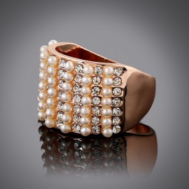 Pearl Layered Costume Ring r018