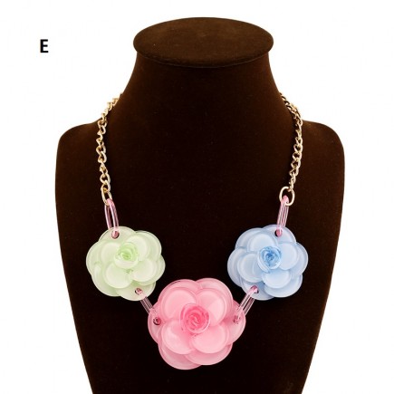 Pink Tri Flower Deco Necklace