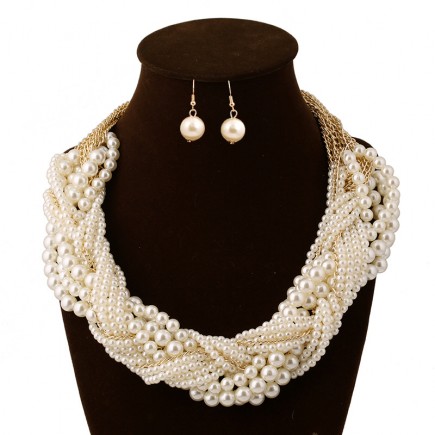 Layering Pearl Bib Hoop Necklace Set